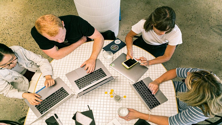 Sono aperte le candidature ai DIGITAL SME Awards 2025, l’iniziativa che premia le piccole e medie imprese europee più innovative nel campo del digitale