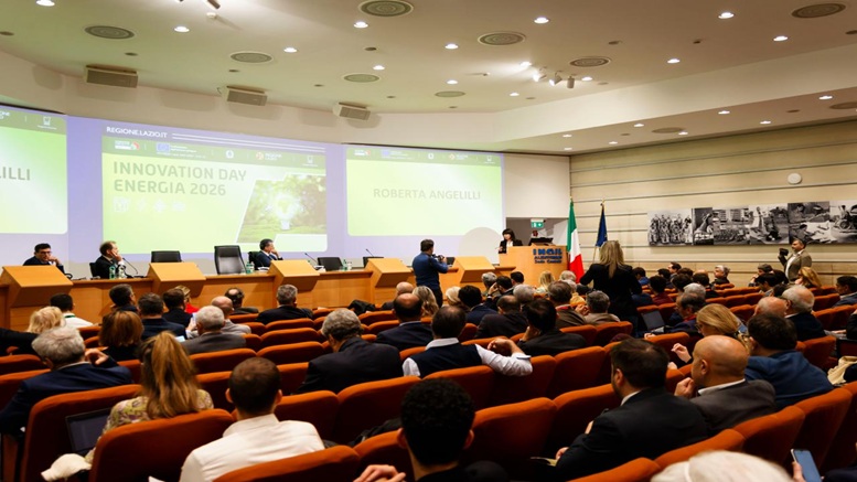 Foto di gruppo dei partecipanti all'evento di premiazione della Nona Call di Boost your Ideas